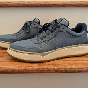 Cole Haan Men's Grand Series Low-Top Sneakers — Slate Blue and Cream 9m